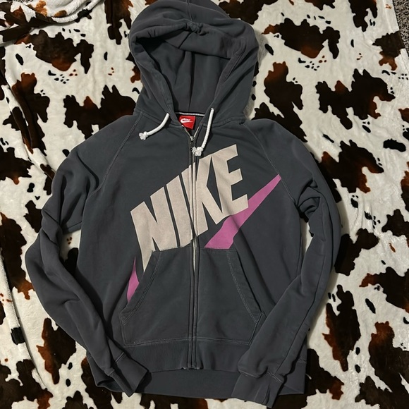 Women’s zip up hoodie - Picture 1 of 3